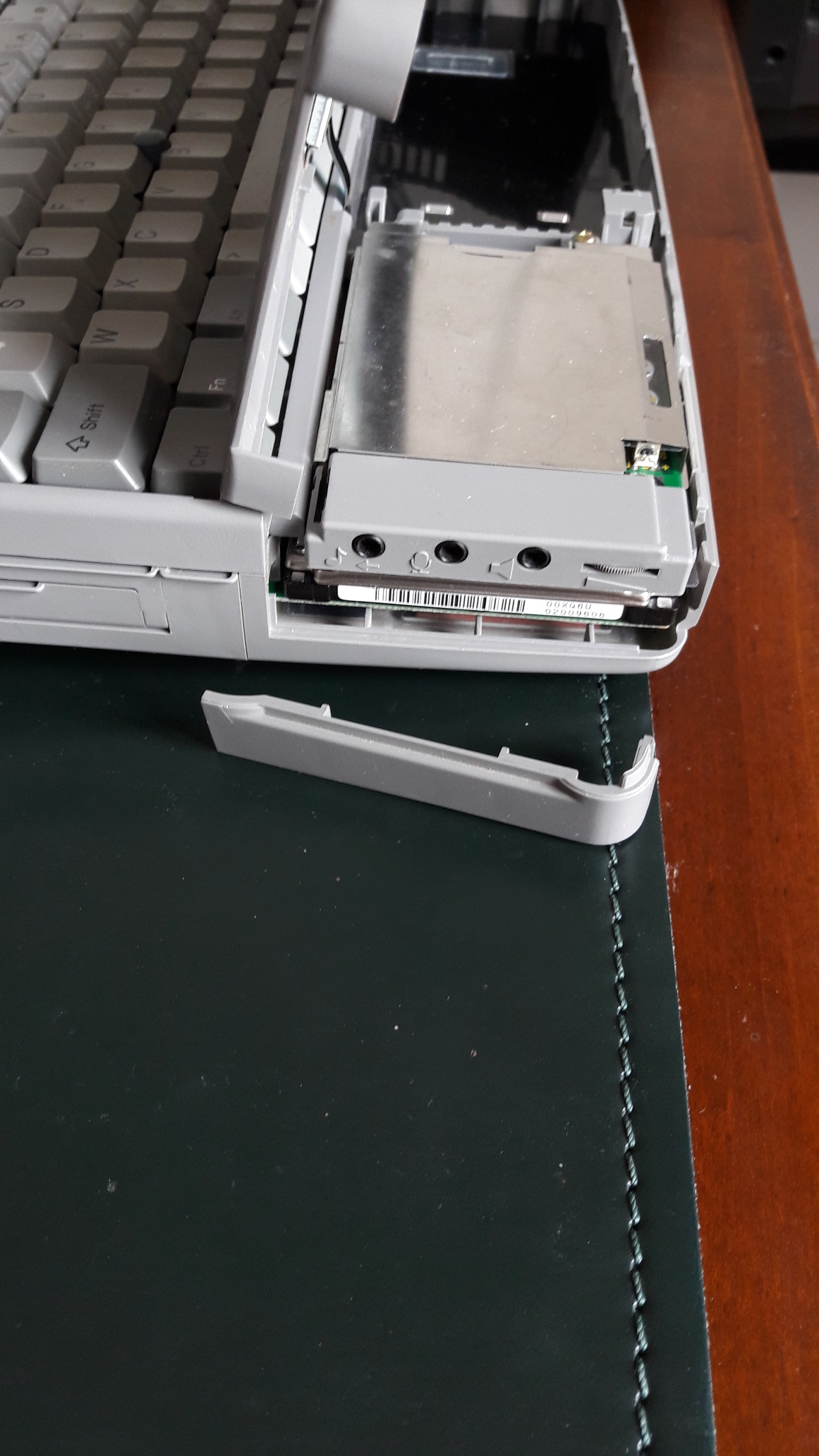 T2150cds (d�montage du disque dur)